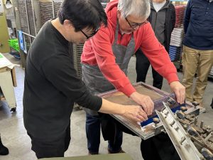 PORT構想様_Tシャツプリント体験の様子